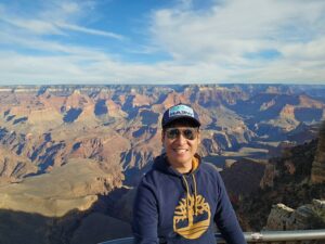 นพ.ต้องลักษณ์ ธีรศานติพันธ์ แพทย์ทางเดินอาหาร